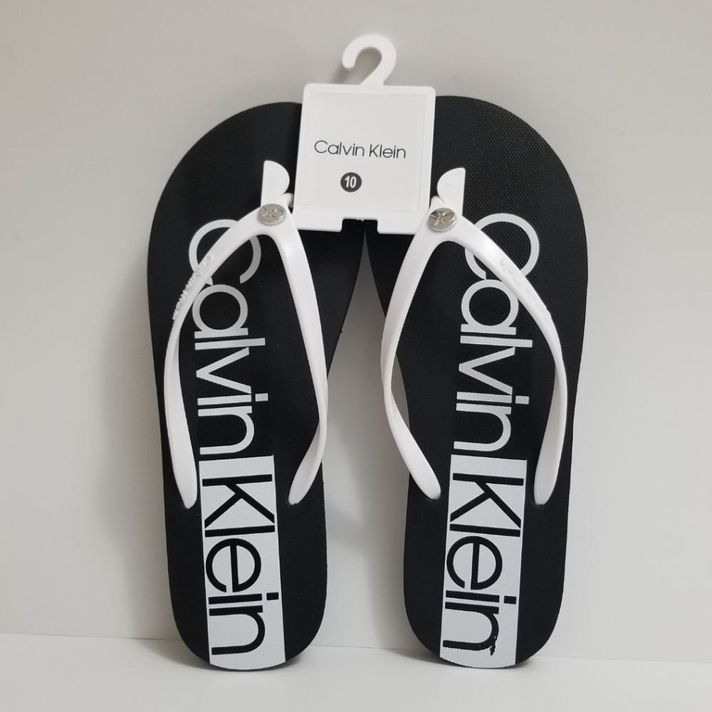 🆕️⬇️Calvin Klein Daryn White/Black Flip Flops
